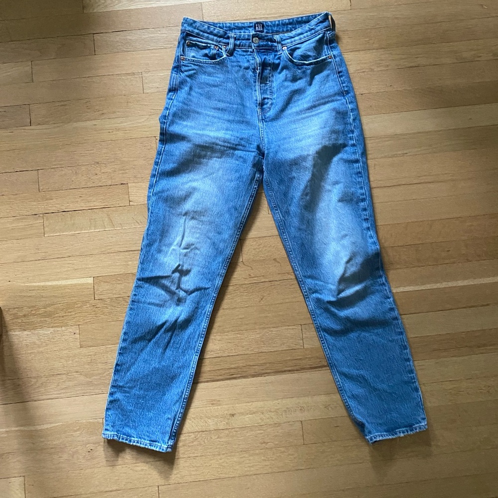 GAP Curvy Cheeky Straight Jeans